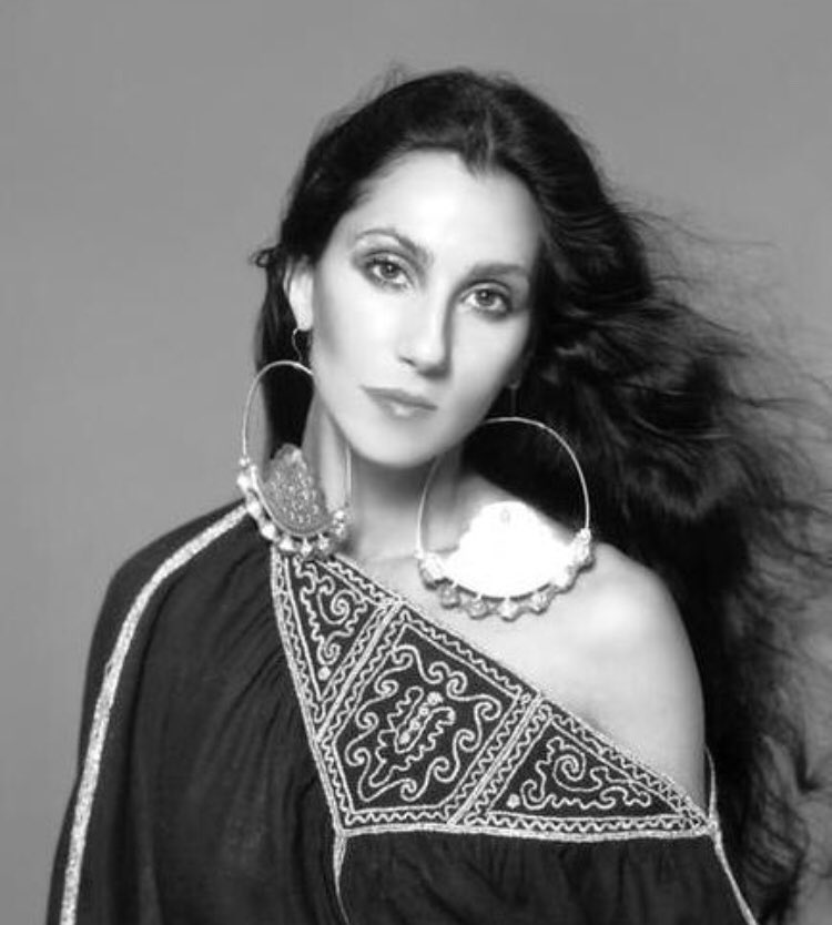 Ripely9's tweet photo. There needs to be a biopic made about @cher and @rapaceonline @NoomiRapaceInfo needs to play her https://t.co/DqnuNn5YN4