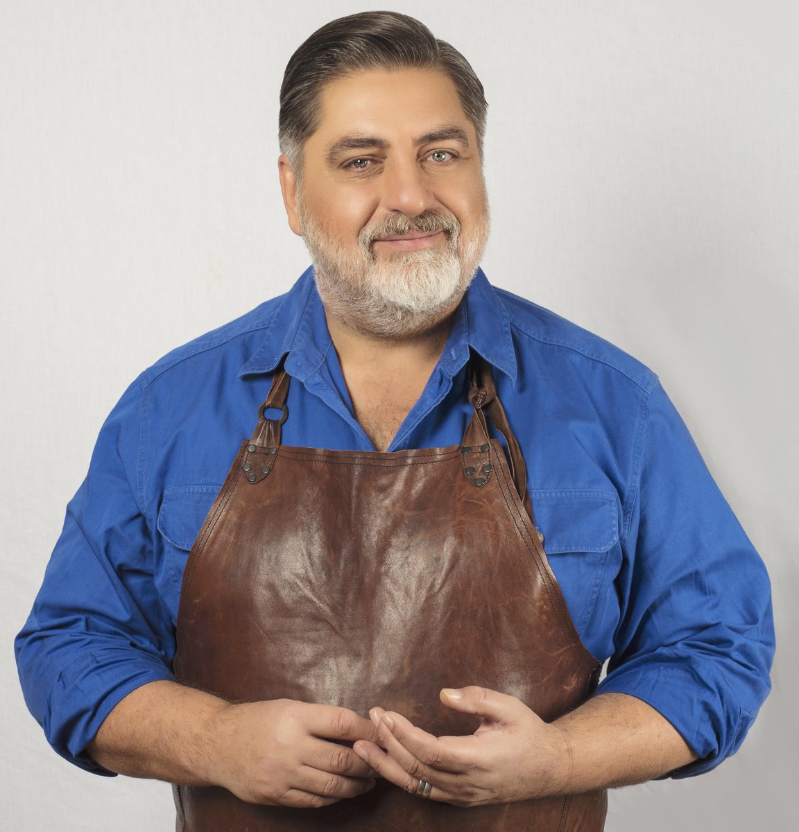 See some of Tassie's top chefs at FREE Cooking Demos Feb1,2,3.
festivale.com.au/tickets
👨‍🍳 fal.cn/Chefs
#FestivaleAUS #discovertasmania #northerntasmania #celebritychef #chefs #tasmania #foodandwine #localproduce #tasfoods #nicholschicken #masterchefAU #guestchefs