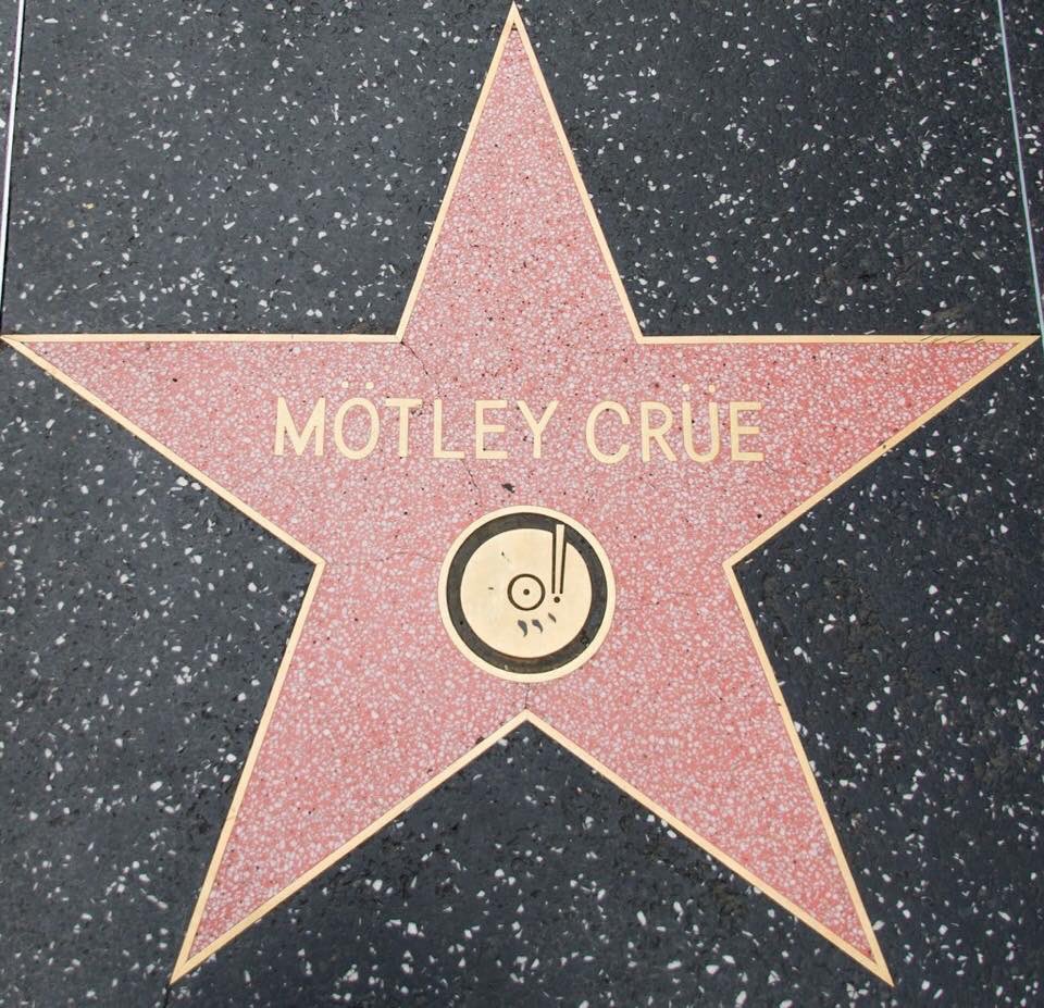 MotleyCrue's tweet photo. January 25th 2006. Mötley Crüe receive their star on the Hollywood Walk Of Fame. 🤘🌟 https://t.co/6b0xNo6eTh