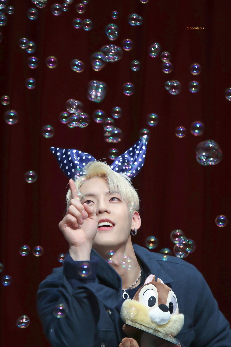binoculars112's tweet photo. 190120 CTS 아트홀 팬사인회
#BTOB #민혁 #이민혁 #MINHYUK #HUTA #HUTAZONE @btob2mh https://t.co/AhSmEBqZAi
