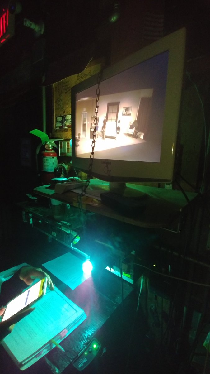 LisaJersey0304's tweet image. Backstage at #SomeGirls - What you doin? 🎭 #assistantstagemanager #theatre #Montclair #StudioPlayhouse #NeilLabute