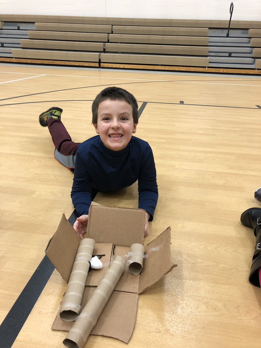 Sizemore2nd's tweet photo. More cardboard arcade games... https://t.co/KIIUzXnFqv