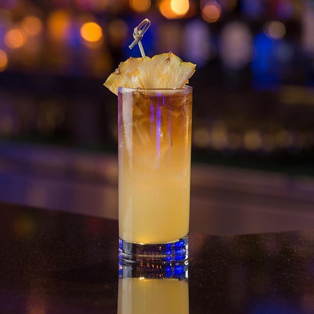 bluenotehawaii's tweet photo. A Mai Tai a day keeps the worries away! Come and get yours🍹#frolichawaii #imbibe #luckywelivehawaii #bluenotehawaii #waikiki #ighi https://t.co/MOc5U6cGP5 https://t.co/YZ0nHr9ou3