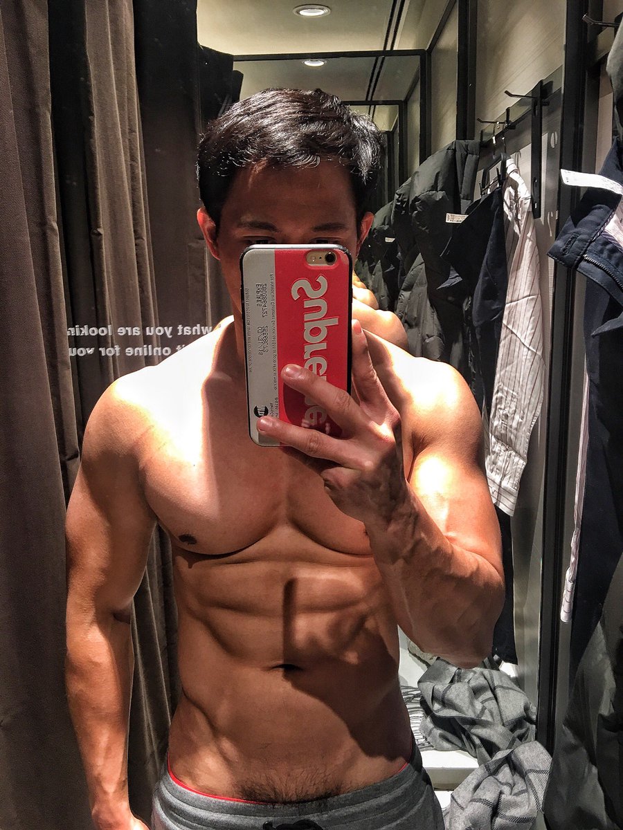 hunkystud007's tweet photo. Whatever you desire you must want it with all your heart. #thesecret #london https://t.co/BTrE6Kn7m9