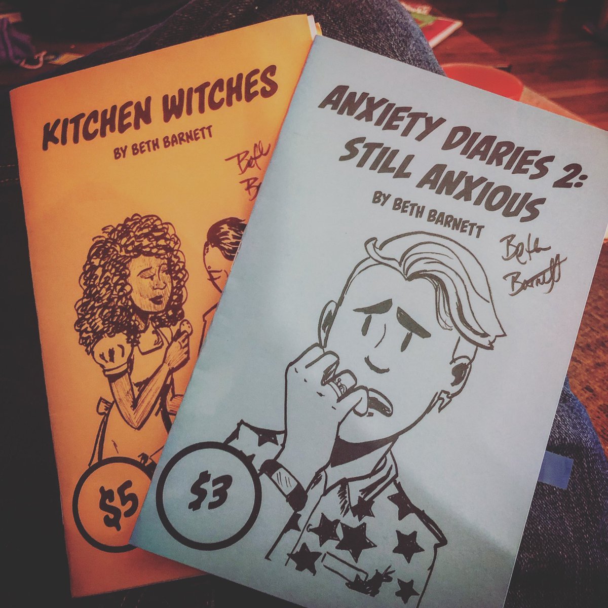 NAEAMiddleLevel's tweet image. Pair of #zines from @TheBethBarnett , another featured speaker for @NAEA #PreConComicCon on March 13. Register today! bit.ly/PreConComicCon… bethbarnett.co