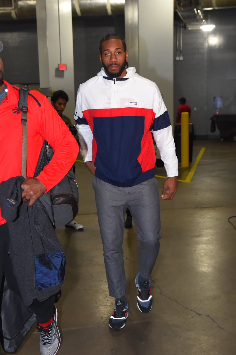 kawhi leonard wearing new balance