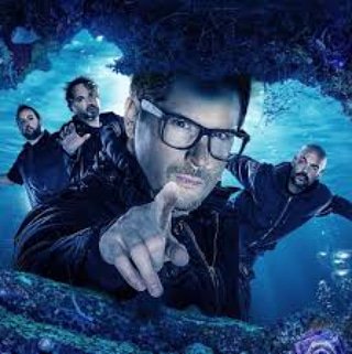 wharton345's tweet photo. Watching ghost adventures and gonna draw some more have a good weekend xoxo😁😉😘 https://t.co/pvXbQIFONF