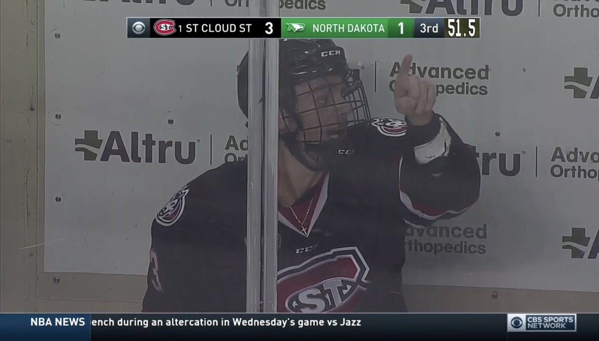 ZachHalverson's tweet photo. SCOREBOARD! https://t.co/MrrhDh4Jb3