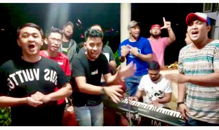 DiditPriyadi's tweet photo. Test Vocal makin malam makin aseeek https://t.co/lFZKS7sDr2