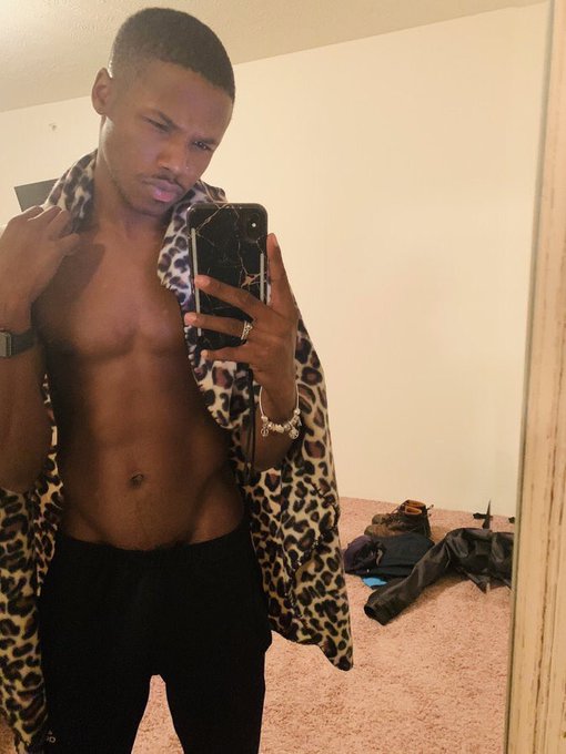 Watch Mateus's leaked NSFW photo on TwXstars