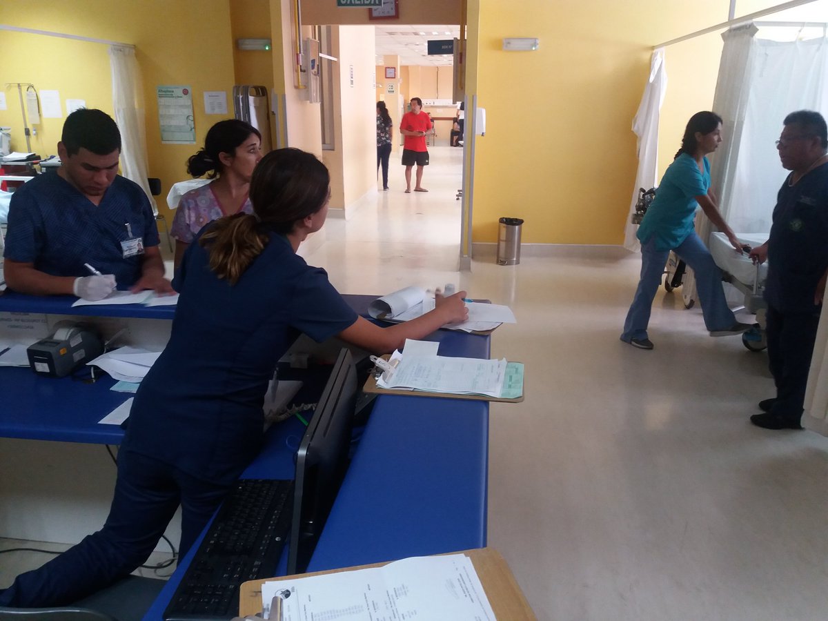 Saludtarapaca's tweet photo. #AlertaTarapacá Como Servicio de #Salud de #Iquique solicitamos a la comunidad hacer buen uso de la unidad de #Urgencias del Hospital d #Iquique y dirigirse a los sapus habilitados que ya dio a conocer @SeremiSalud_I #AltoHospicio #ChileLoProtegemosTodos #ChileLoCuidamosTodos https://t.co/UoJKBmJAhw