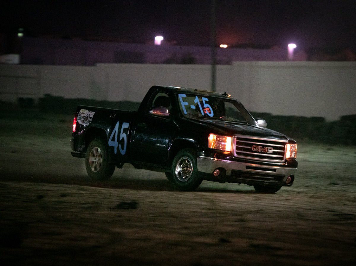 <a href="/east_custom/">East_custom</a> تصويري استعراض الشباب