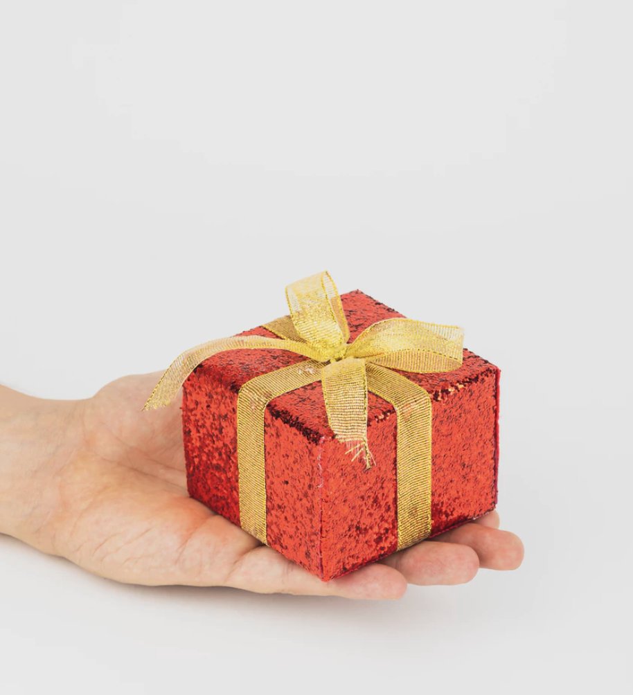 marqueeblock37's tweet photo. Are "gifts" your thing? Is "giving" your love language? It's time to start thinking about Valentine's Day! It's less than one week away, guys! #HopTo #VDayPrep https://t.co/Mo8aX2Ao5Q