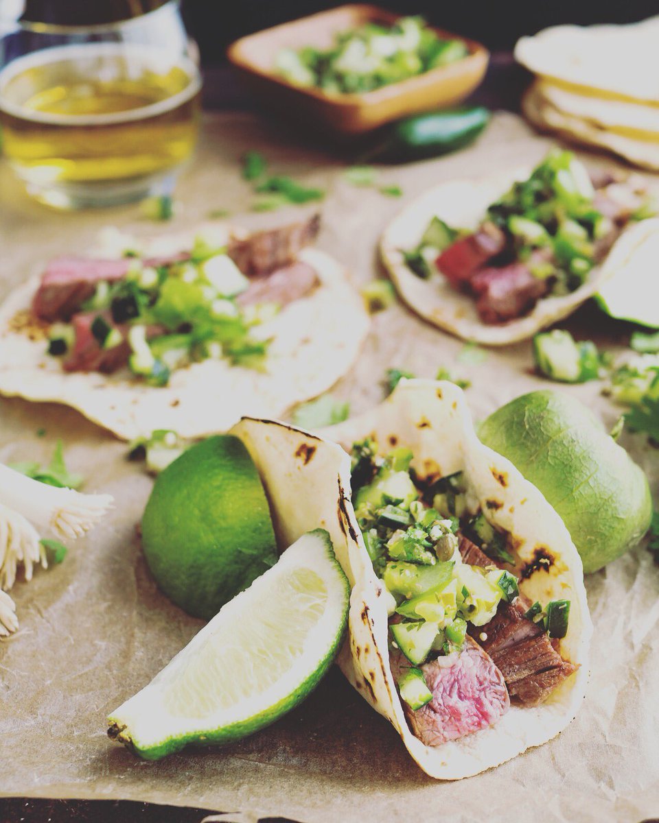 Fin de semana para disfrutar, estar a gusto, comer sano, compartir con la familia y amigos... O lo que es lo mismo, terminar en TEX-MEX 🌮👈 #valladolid #spain
#foodie #healthy #green #vegetables #burritos #tacos #quesadillas #fajitas #mexicano #restaurante #gastronomia #gourmet