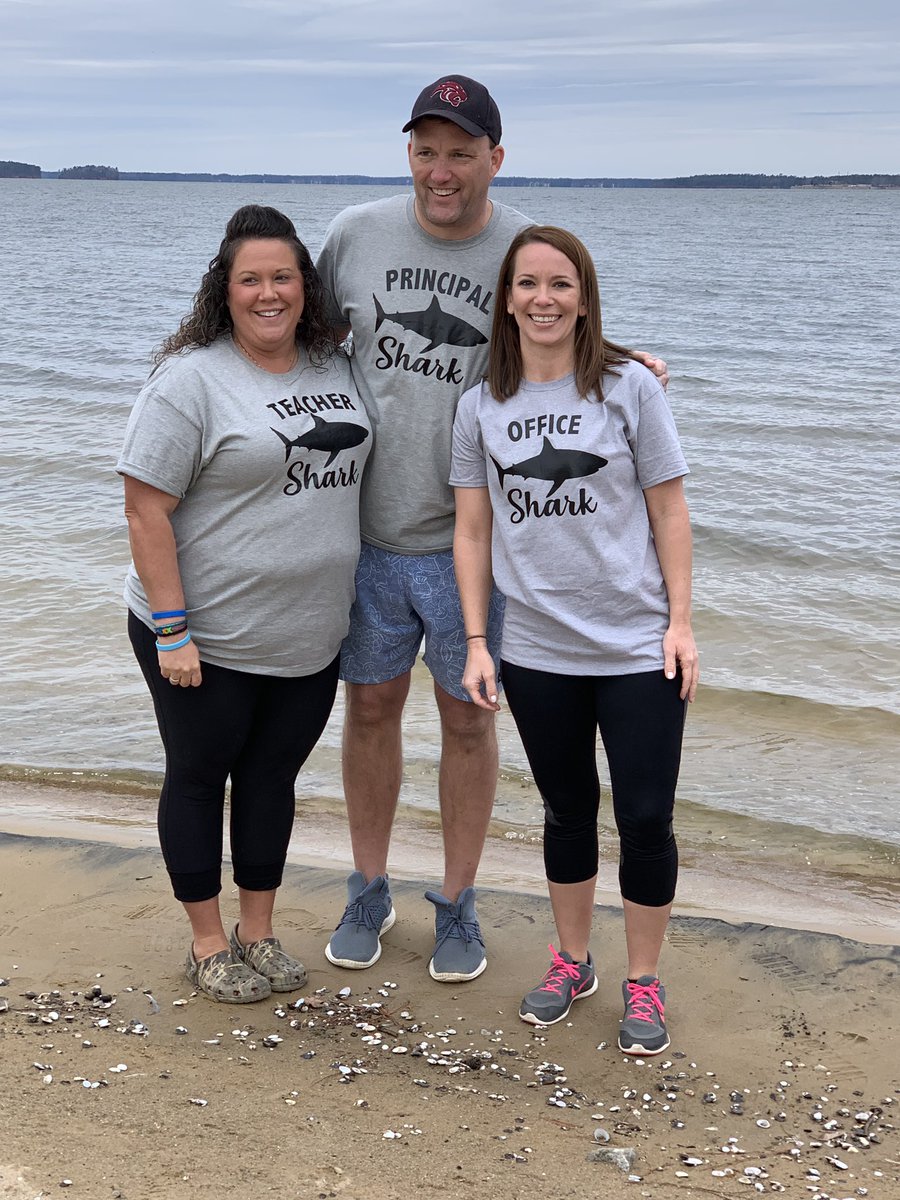 PHSOCP's tweet photo. Thank you @bryhearn, @Bullseye_FiA, and @jen20usc for taking the plunge today for Special Olympics, and thank you to our PHS staff and students for helping our team raise over $700 for Special Olympics athletes! #PelionPride @kimcorley_001 @tracidholcomb https://t.co/07dXo3y3jP