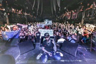 UlisesBuenoSOY's tweet photo. ¡que noche increíble #uliseros! Gracias #Museum 🔥🎶 @ Club Museum https://t.co/wYzTGQkvHn