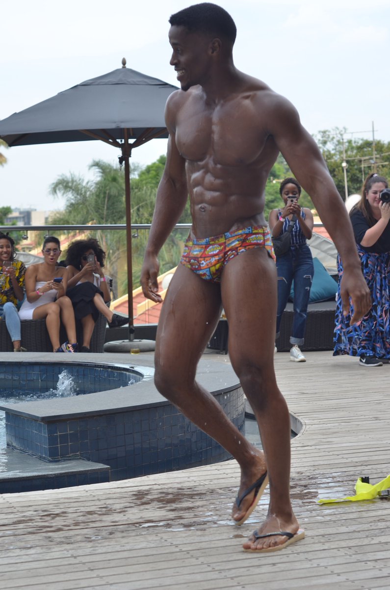 NoHairSA's tweet photo. Aaaaaand, the #COSMOSexyMen2019 crown goes to @fezileTmkhize 😍🍾🎉
From now on we refer to him as Sexy Flexi Fez 😁

#TakeItOff https://t.co/9czE5wRZdm