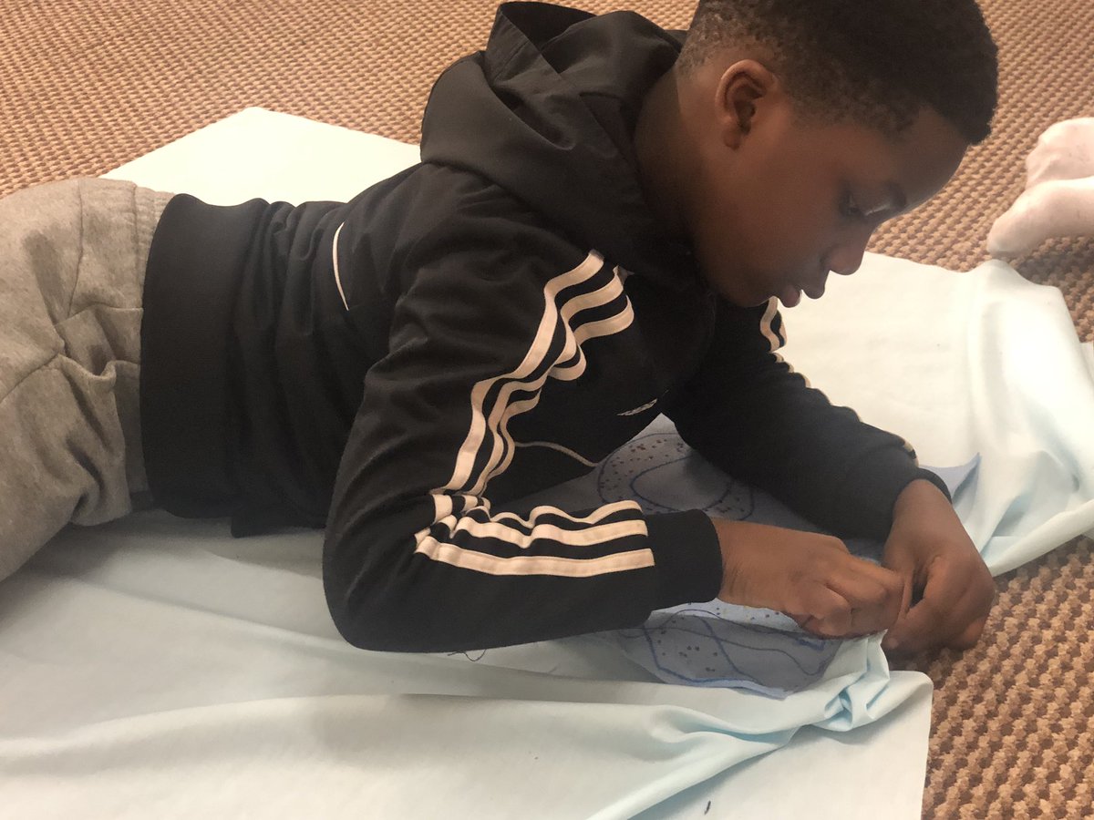 LimitlessEnf's tweet photo. @TramwayCF #Limitless Children work on their #SuperHero costumes by creating, cutting out and colouring there badges in and sowing their badges on to their capes!
Loads of flying around the room last night 😂 🦸♂️
#TramwayCF #ELIM #LimitlessFamily https://t.co/h3sn8YOuTK