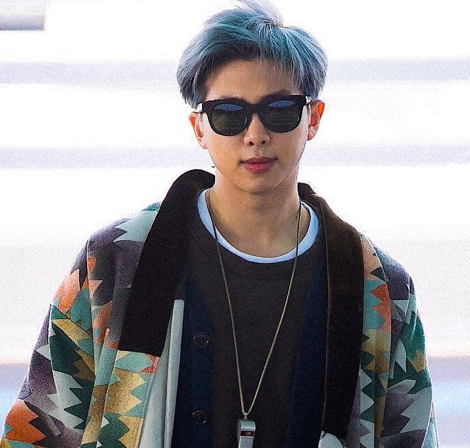 EDITNAMJOON's tweet photo. 💥 https://t.co/ZhwWed1lIn