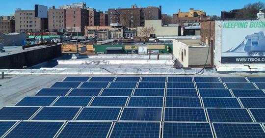 PVCARE's tweet image. Vijf factoren die een rol spelen in de energieopbrengst van zonnepanelen: lnkd.in/g5qVrZd

Bekijk op de website van PV CARE​ de vijf voorwaarden voor een service-abonnement: bit.ly/2DLm5ha.