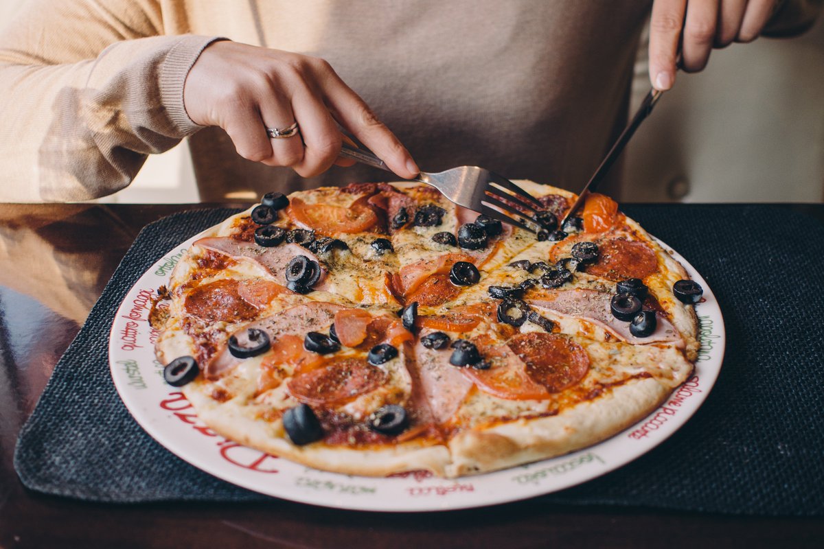 When was the last time you had a #pizza party? It's never too late! At The Pizza Coop &amp; Ale House here in #Woodinville you can host a gathering or just swing by for a slice! #Yum
bit.ly/2lDEC7Y