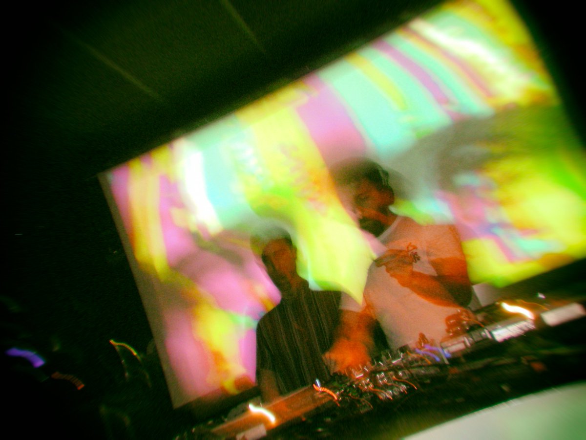 DJ Saum aka DJ Suavesito tweet media