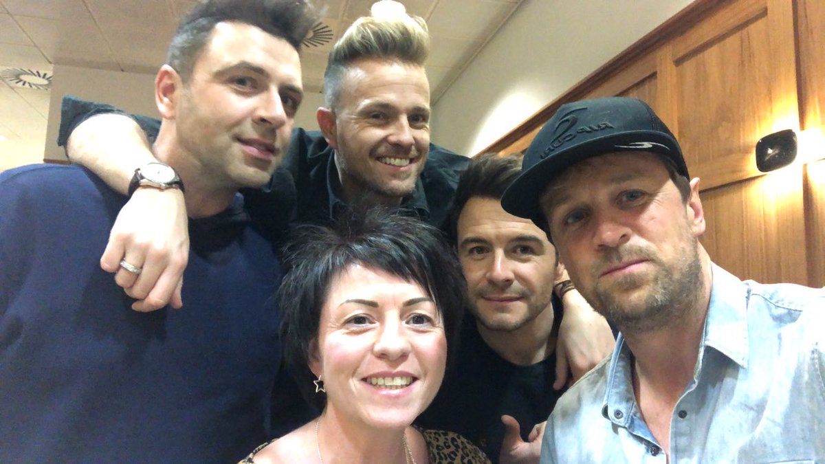 annie potts tweet media