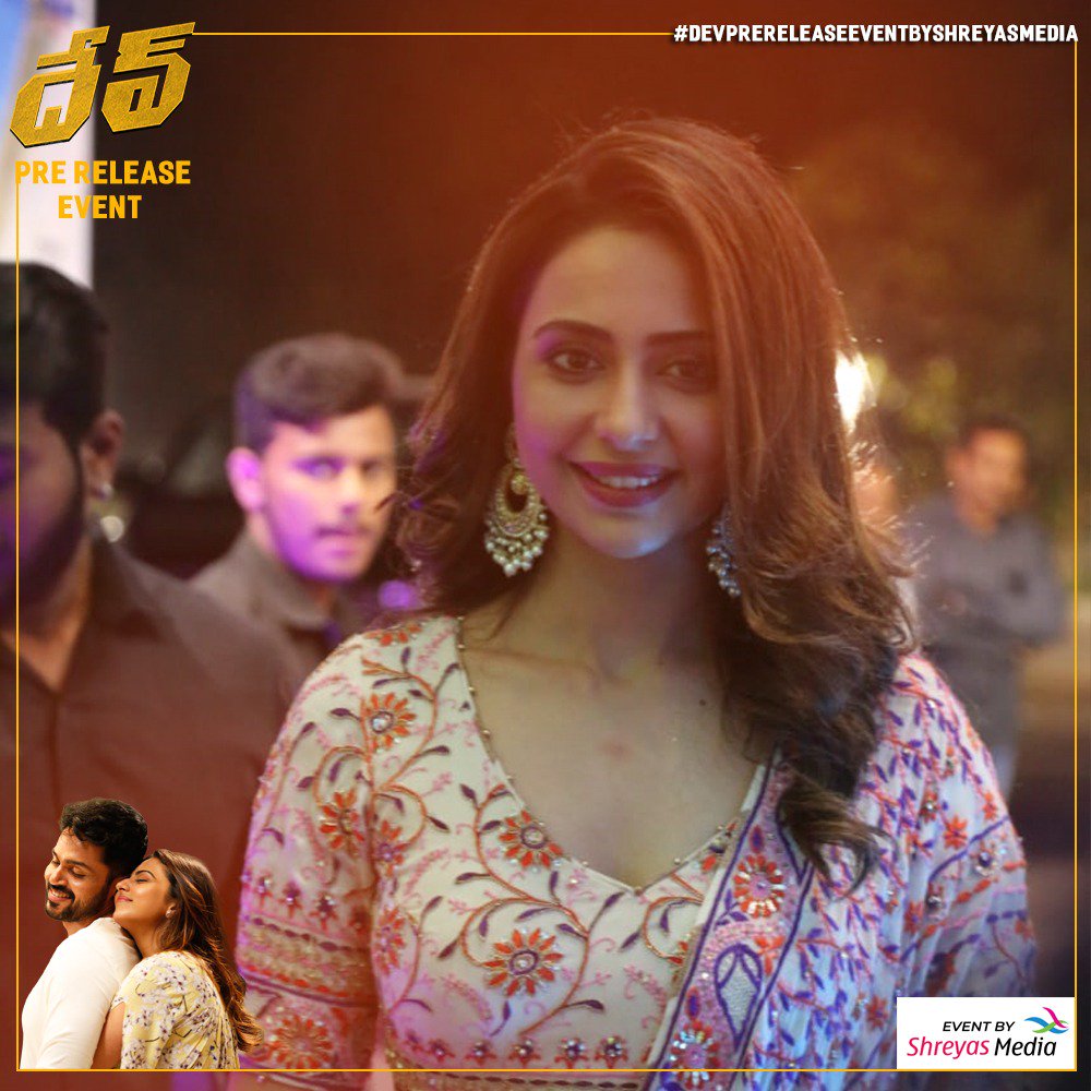 TrendRakul's tweet image. #DevPreRelease Event Latest Stills

@Karthi_Offl @Rakulpreet
@RajathDir @Jharrisjayaraj @PrincePictures_ @RelianceEnt
@LightHouseMMLLP @DevTheMovie

#DEV #KarthiSivaKumar #Rakulpreet #Karthi #RakulPreetSingh