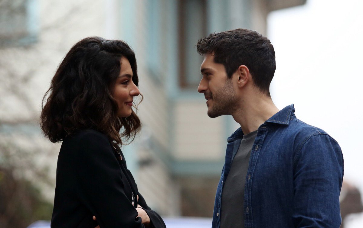 tvdizicarpisma's tweet photo. Hayatin en zorlu donemlerinde bile, sevdiginin gozlerine bakinca gulumsersin. #Çarpışma Perşembe 20.00’de @showtv’de! @DuymazAlperen @RealMelisaPamuk 
@ayyapim https://t.co/pp2ys1fNrw