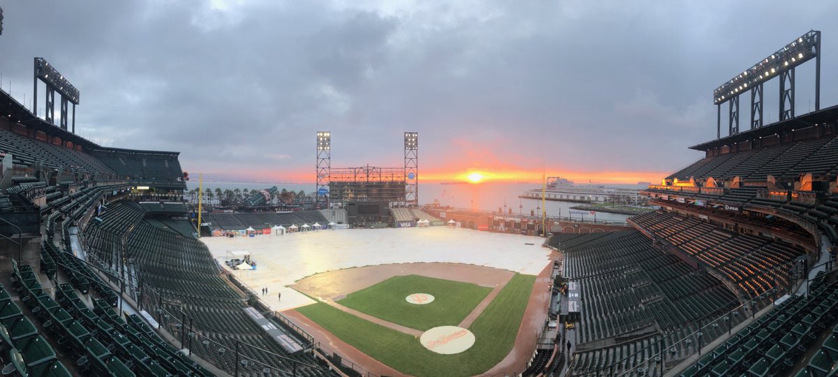 SFGiants's tweet photo. #SaturdayMorning views.

#SFGFest | #SFGiants https://t.co/ABu5ZxamKu