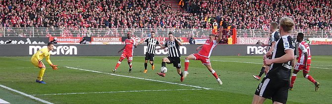 SV_Sandhausen's tweet photo. 🗣"Nach dem Seitenwechsel haben wir eine gute Reaktion gezeigt."
Spielbericht 👉 https://t.co/9iSf5AsNi1
Stimmen 👉 https://t.co/OORH6HIENt
___________
#SVS1916 #WirRockenDieRückrunde #FCUSVS https://t.co/qPSQVeHLXc