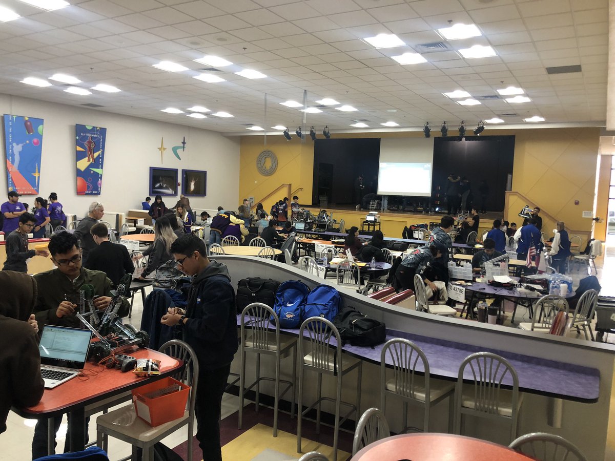 AmyAlarcon23's tweet photo. Welcome to the @YsletaHS VEX Robotics Regional Qualifier! Thanks to @YsletaMS for letting us host the competition on their campus! https://t.co/UjMYDf4TSA