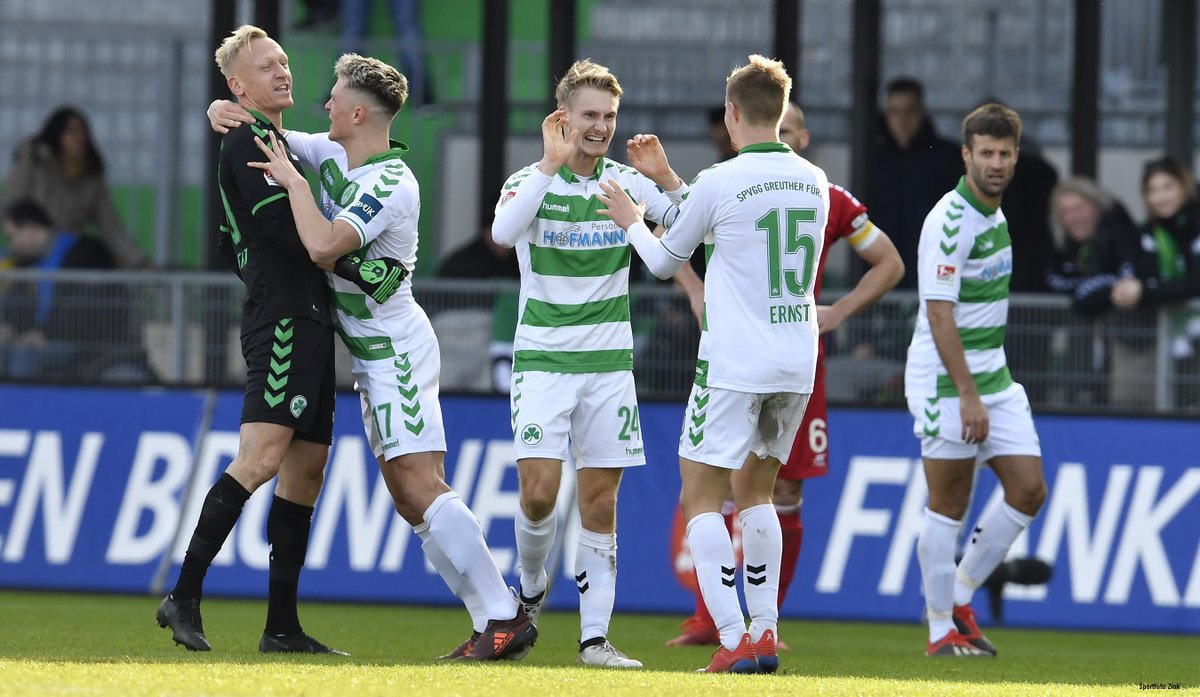 kleeblattfuerth's tweet photo. "Das Entscheidende ist, dass du zurückkommst." 

🎙️Hier gibt´s die Stimmen zum Heimsieg gegen den @MSVDuisburg 👉https://t.co/iSuGQcCKJF
 
📝 Und den Spielbericht 👉https://t.co/nTVcUutlEt
#SGFMSV #kleeblatt https://t.co/xYTu6eUiIw