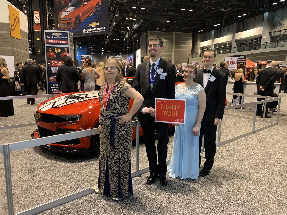 SO_Illinois's tweet photo. We had a wonderful time at @chicagoautoshow First Look for Charity! Thank you to all who made this possible! #FLFC19 #CAS19 https://t.co/nigMhlbm3j