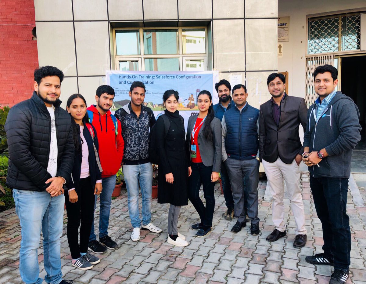 riyasingh2399's tweet image. Learning session on introduction to #LightningWebComponents
Thankyou @uditranaSFDC @anishsfdc for this great session, hands-on training is very interactive and it's a great learning environment too.
#Salesforce #SalesforceSaturday @MeerutSFDCDG @sfdcMIET