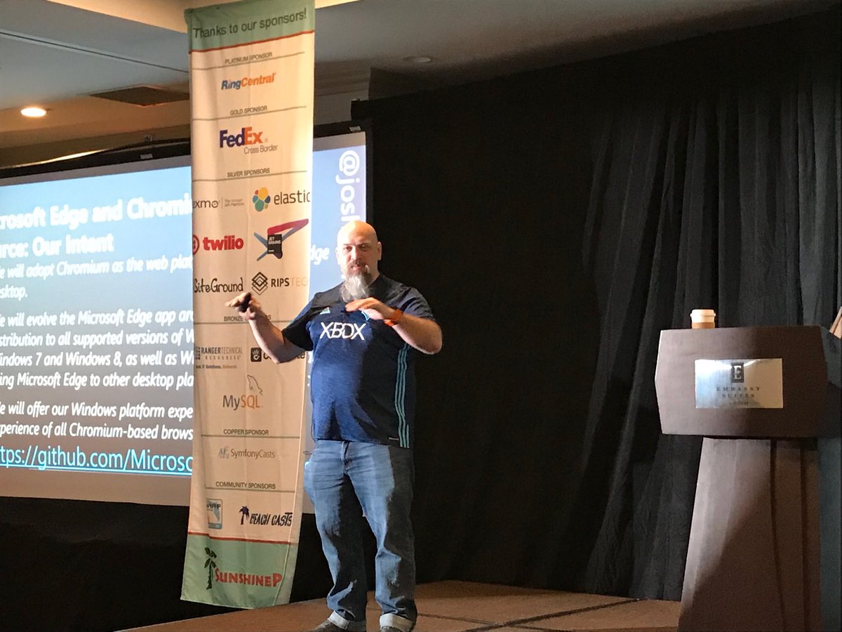 CalEvans's tweet image. #sunphp19 ⁦@joshholmes⁩ blowing up the center ring