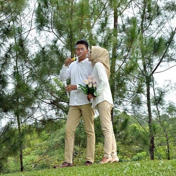 Abang_1no's tweet photo. Heru & ita selamat menunggu hari H nya, Ngintip orang pacaran Pujambi Production #call us 085378984567 #tukangfotopanggilan #tukangshooting #preweddingjambi #tukangfotojambi #tukangfotopengantin #weddingphoto #weddingvideo #weddingphotography #prewed #praweding #hunting https://t.co/hiY8MnhcJt