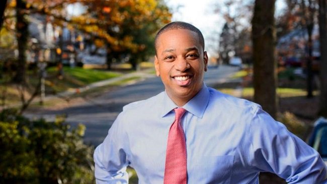 world24monitor's tweet photo. (#Fairfax removed from leadership post in lieutenant governors group)

#Virginia Lt. Gov. Justin #Fairfax (D) was removed from his post as chairman of the Democratic Lieutenant Governors Association (DLGA)...
#Duke_University #Jennifer_Wexton

 WORLD24 MONITOR https://t.co/ShzGW25pM0