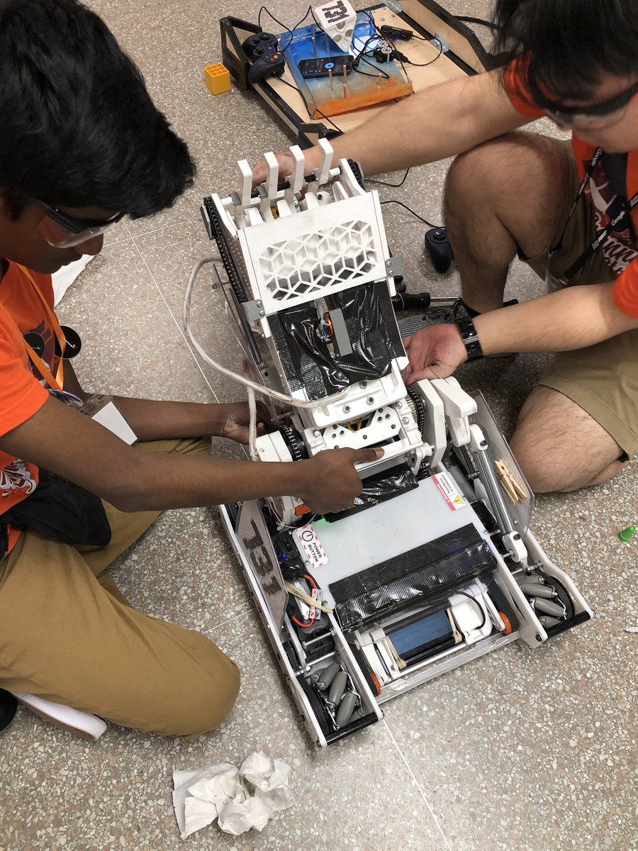 Wannabee Strange tweet media