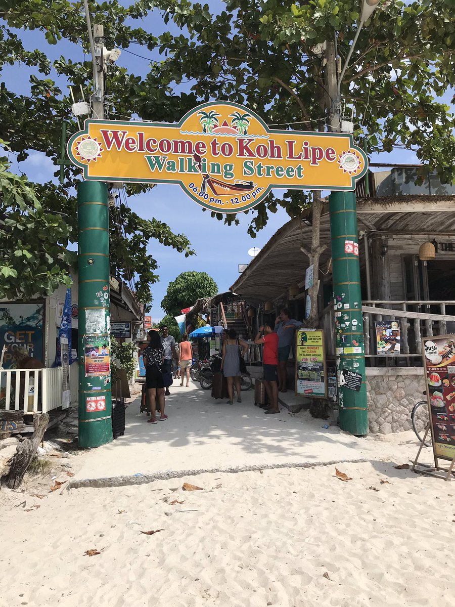 Rie_Azhari89's tweet photo. Saturday 02.02.2019 #goasean #RieWasInKohLipe #shortescape #bagpackers - Arrival https://t.co/Z7iWxHJMqx