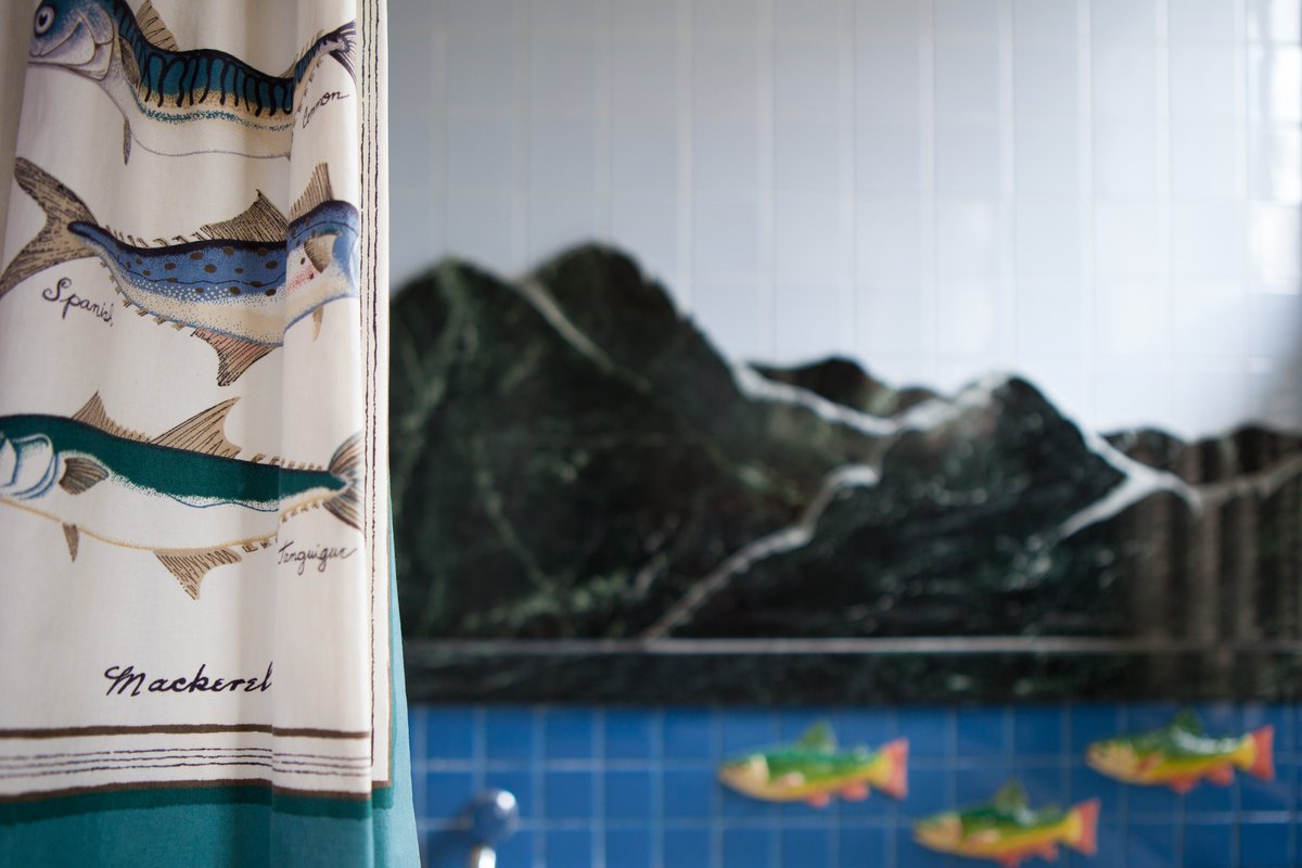 🐟🌊 🐟🌊🐟 #justkeepswimming #bathtime #selfcare #flyfisher
.
.
.
.
.
#designer #bathroomtiles #bathroomdecor #bathroom #bathroomdesign  #bathroomideas #bathroomdetails #ihavethisthingwithtiles #luxurybathroom #marbletiles #verdemarble #tiledesign #tilestyle #dreamshower