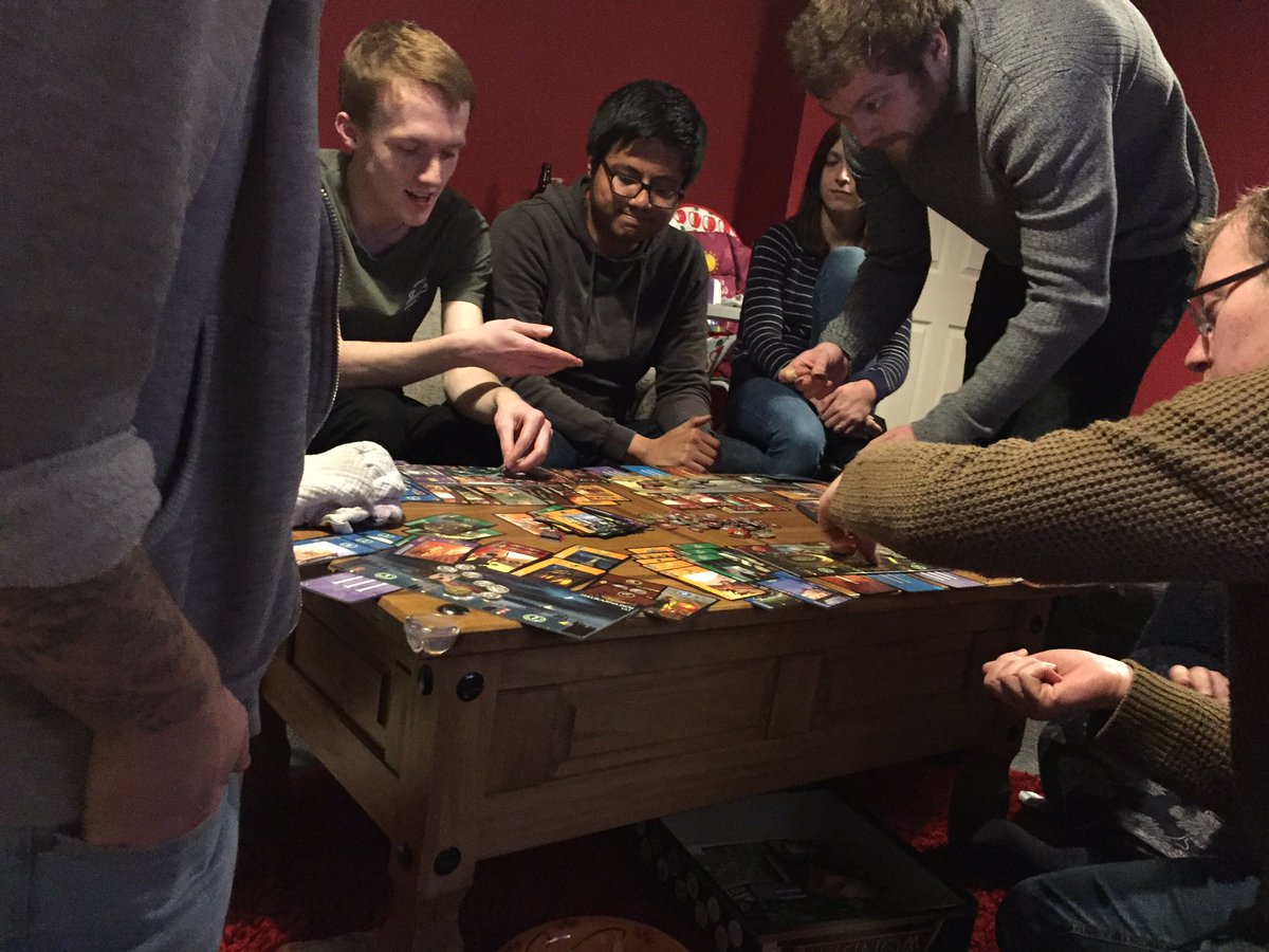 DrRebeccaJHall's tweet photo. #Thomaslab games afternoon π² https://t.co/tlEi6Gsy1k