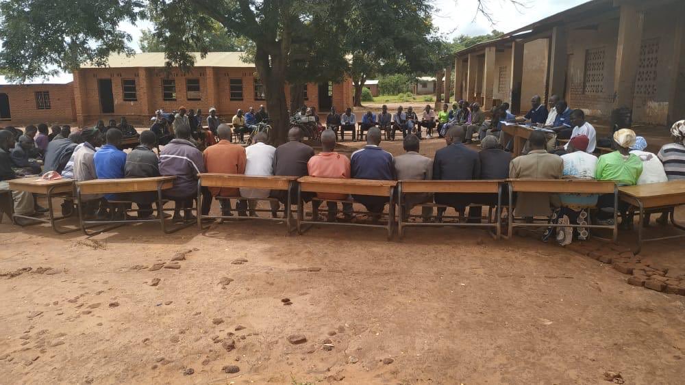 WorldofDiffere1's tweet photo. First introductory meeting with communities in preparation for the 2019 expedition.
Chimwala 1 primary school https://t.co/hP7Rrz5DUl