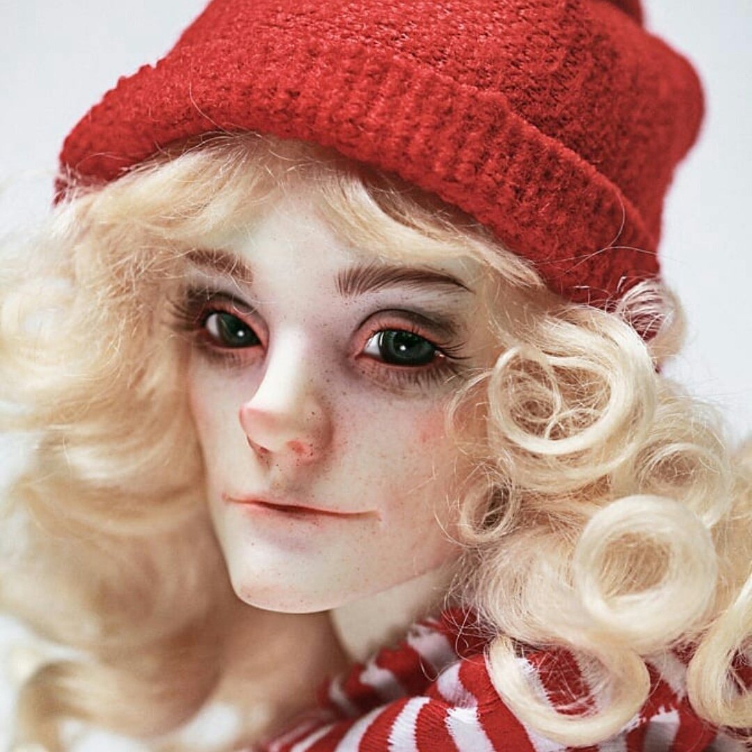 Russofana's tweet photo. Ощущение зимней сказки нападает каждый раз, когда этот парень #snowborn #bjd попадается мне на глаза #dollchateau 💔 https://t.co/IUPtyL0FIL