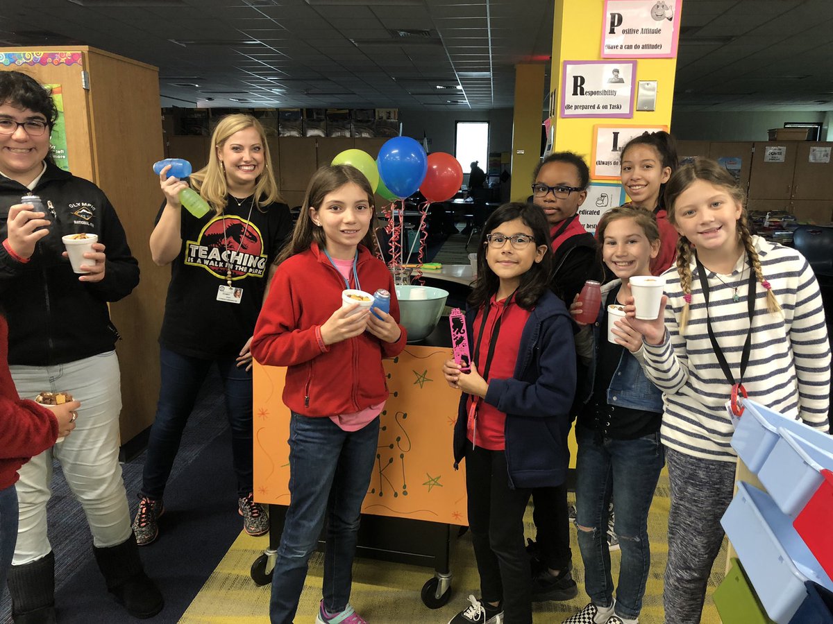 Schmidt4thGrade's tweet photo. Loved celebrating our awesome PRIDE guides yesterday with @mccrearyowens! 💙 #owensrocks @cfisdowens https://t.co/W1TqNnQGrc