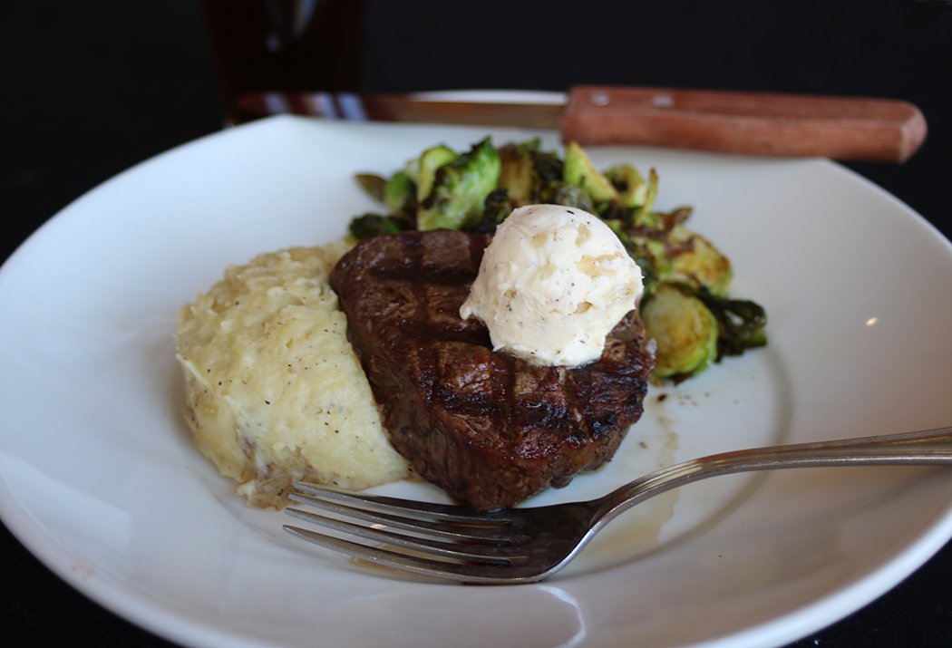 LunasEatDrink's tweet photo. Saturday Night is #FiletNight starting at 4 p.m. Get a Filet, Buttermilk Mashed Potatoes and Fried Brussels Sprouts, topped with Caramelized Onion Butter, for only $14. What are your plans? #orangebeachrestaurants #orangebeachdining #beachdining #familyfriendly #sportspub https://t.co/bKCMsbOv6e