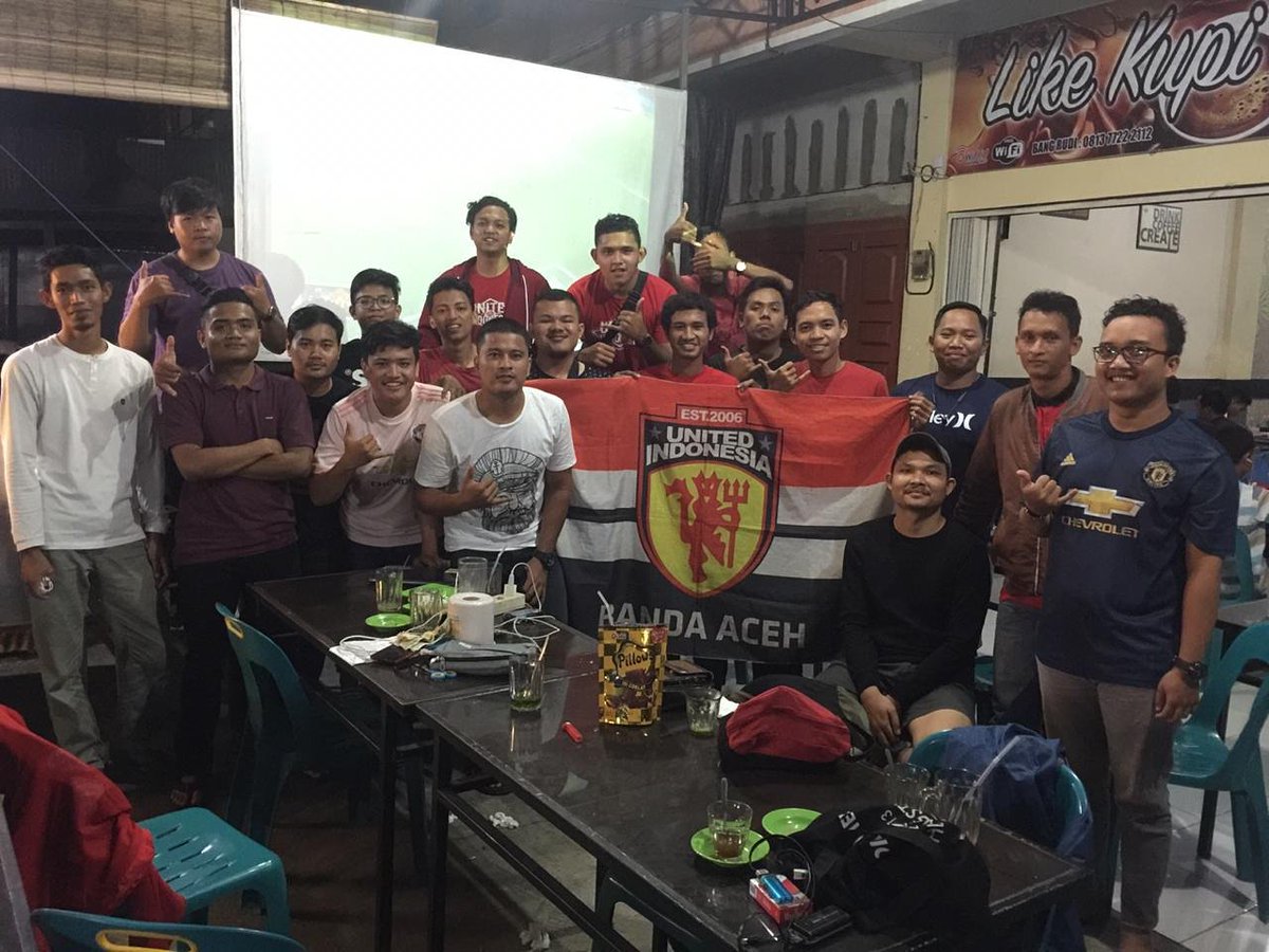UtdIndonesiaBNA's tweet photo. Alhamdulillah menang, 3 poin dan peringkat 4 klasmen sementara epl. Gaspollll, ole!!!! @UtdIndonesia
#UIBNA 
#uibigfamily 
#unitedindonesia 
#UnitedTogether 
#unityforunited https://t.co/FEeYntrD48