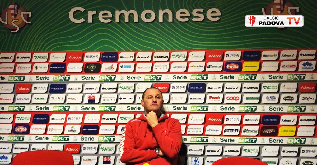 PadovaCalcio's tweet photo. Sala Stampa #CrePad, Bisoli: “Certi rigori non si possono non dare. Ho visto l’atteggiamento giusto per risalire la china” https://t.co/baf7lkmXVv https://t.co/plpvhgR5k2