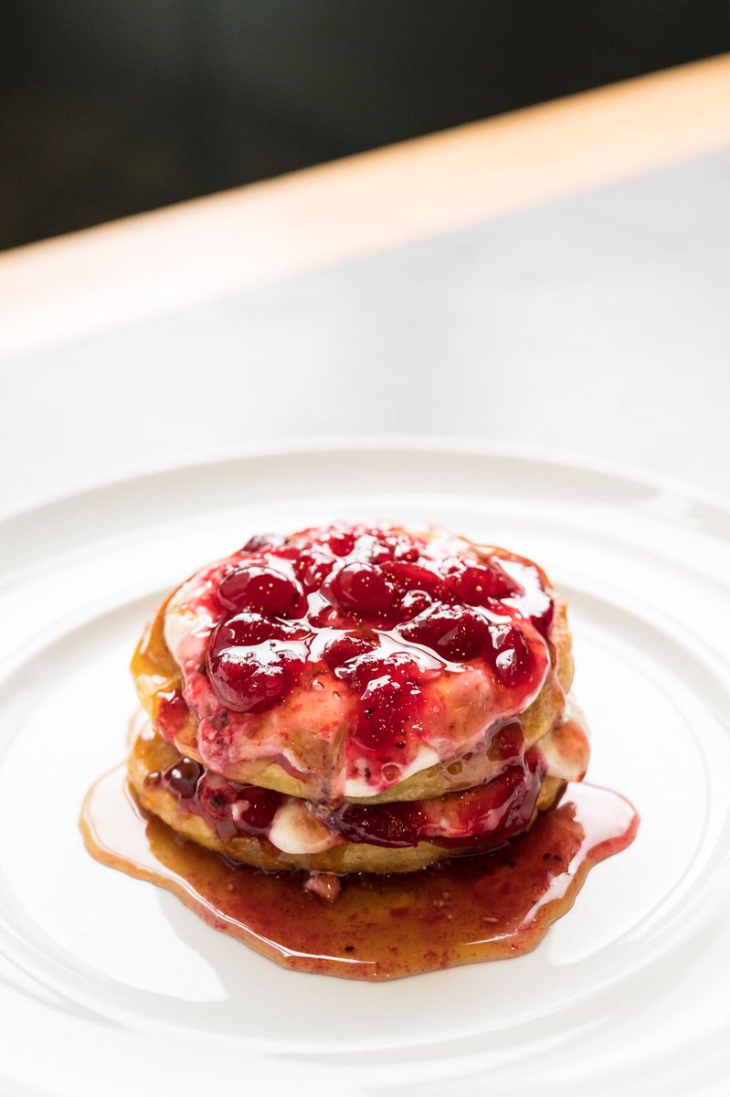 Crespelle are back on our brunch menu. Yeasted semolina pancakes fried in olive oil then layered with preserved cranberry, whipped ricotta &amp; Amaretto-infused maple syrup. 
#WeekendBrunch 
#Dolce 
#Yorkville