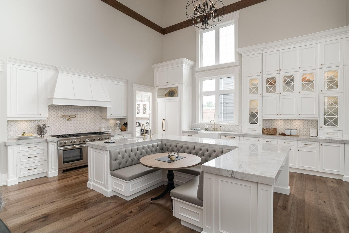 realtordotcom's tweet photo. People were crushing hard on these Instagram pics from last year. These are the pics that brought out all the 😍😍😍. See more here: https://t.co/43crLaSvd6 https://t.co/UTAhxsWhwW